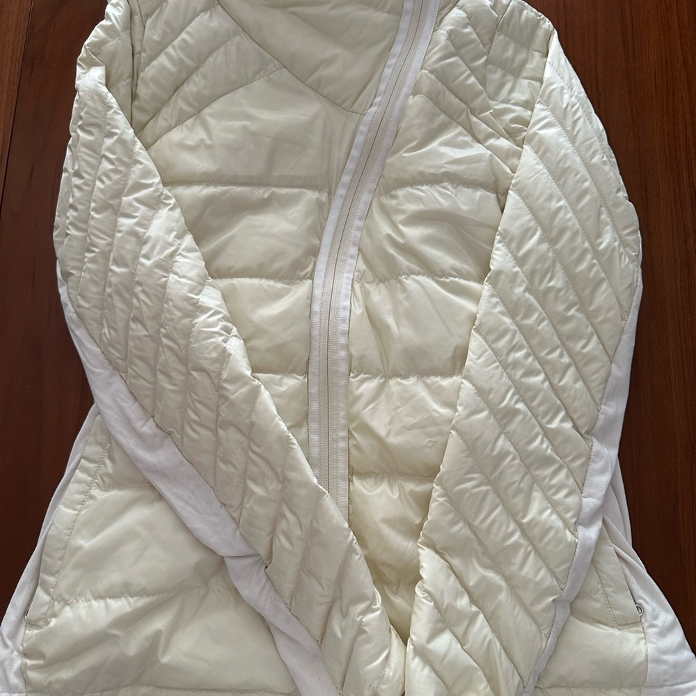 Women's Lululemon Cream Quilted Jacket